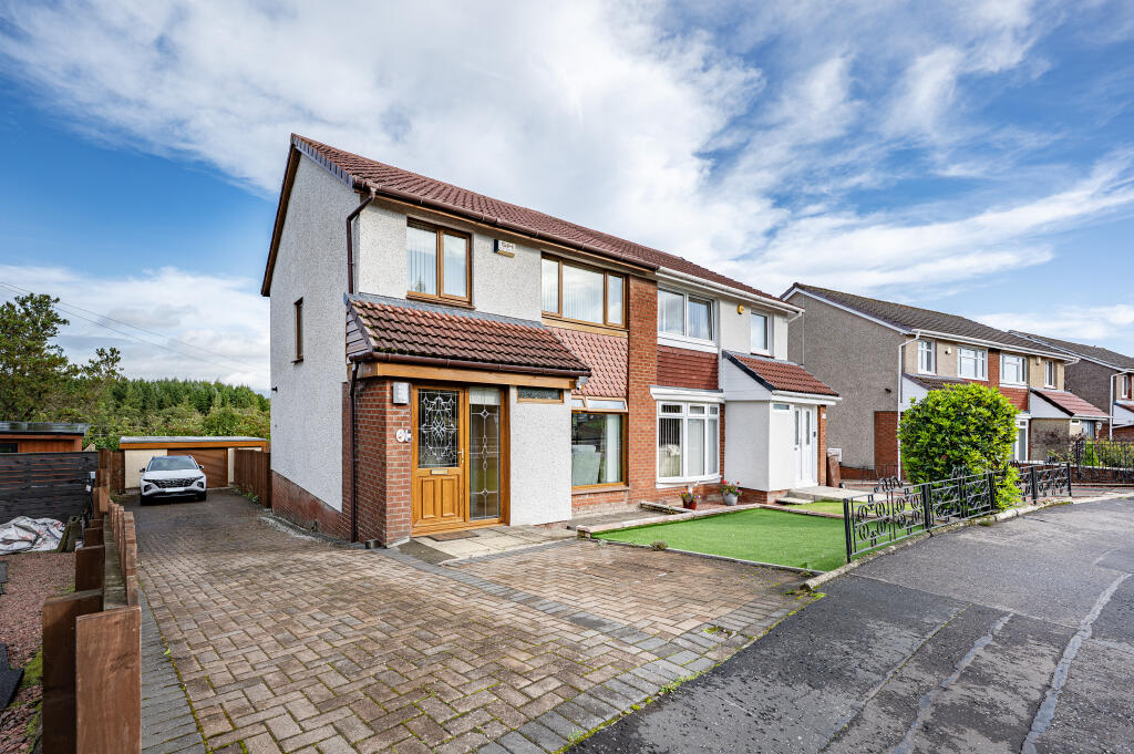 Main image of property: 62 Dunalastair Drive, Stepps, Glasgow, G33