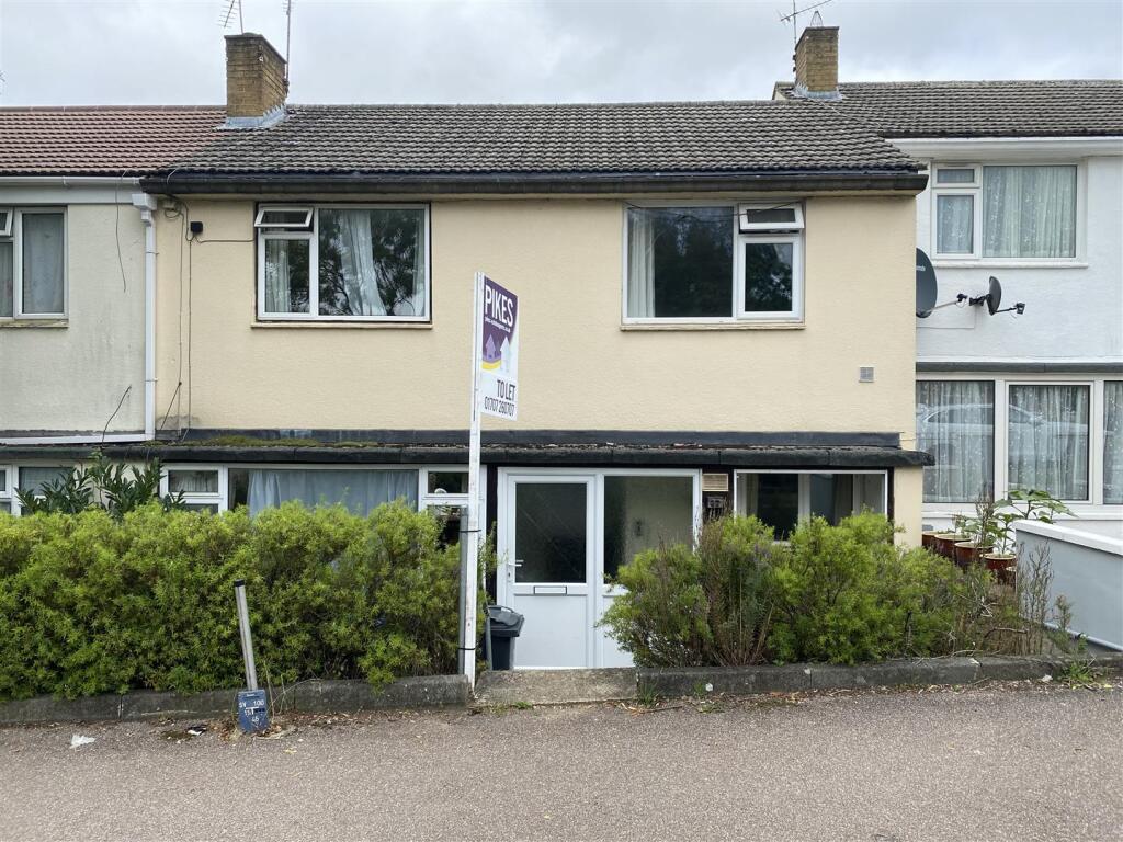 Main image of property: Bishops Rise, Hatfield