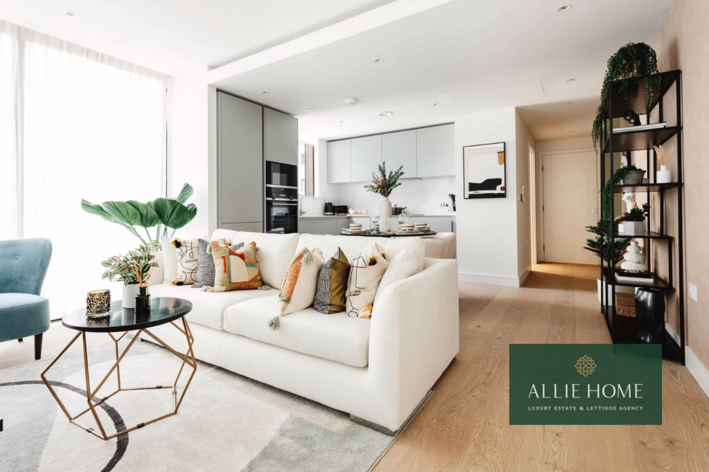 Main image of property: 67 Marsh Wall, London, E14