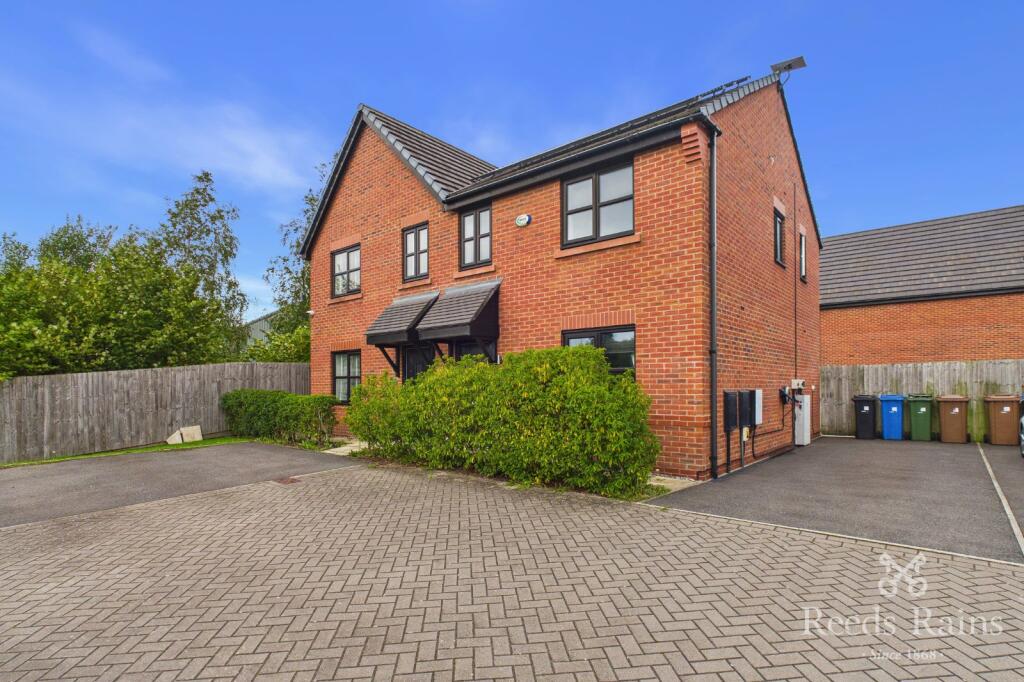 Main image of property: Broadway, Hyde, Greater Manchester, SK14