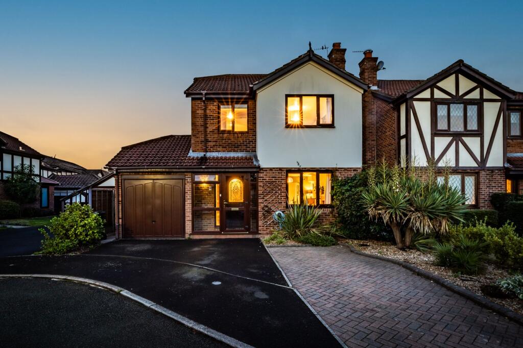 Main image of property: 6 Harvest Close, Moulton, Cheshire, CW9 8PX