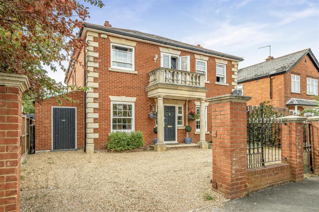 Main image of property: Florence Road, College Town, Sandhurst, Berkshire, GU47 0QB