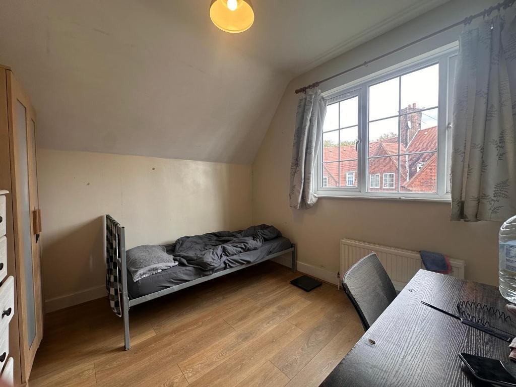 Main image of property: Fitzneal Street, London, W12 0BA