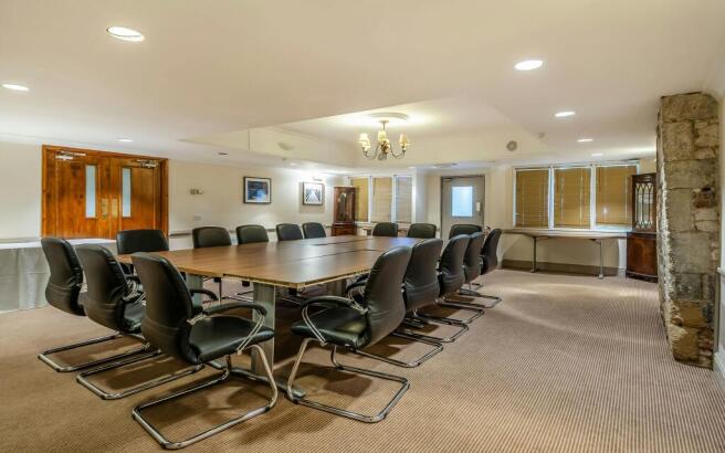 8685243-interior52.jpg