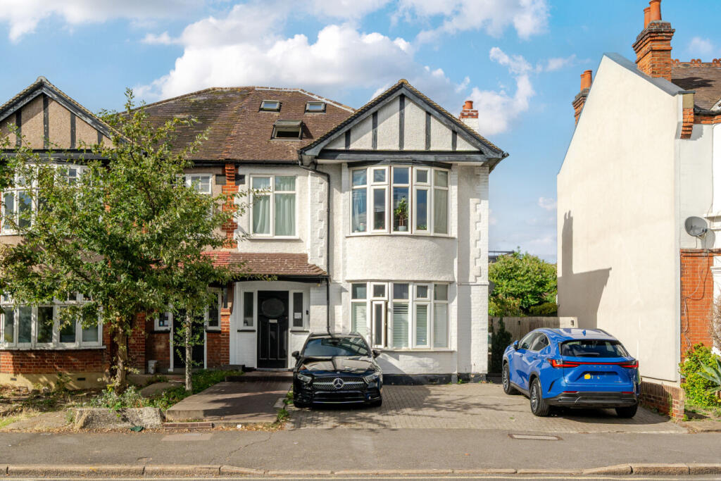 Main image of property: Worple Road, London, SW20