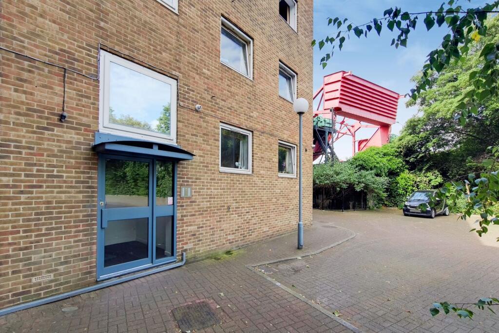 Main image of property: Brunswick Quay, Canada Water, London, SE16