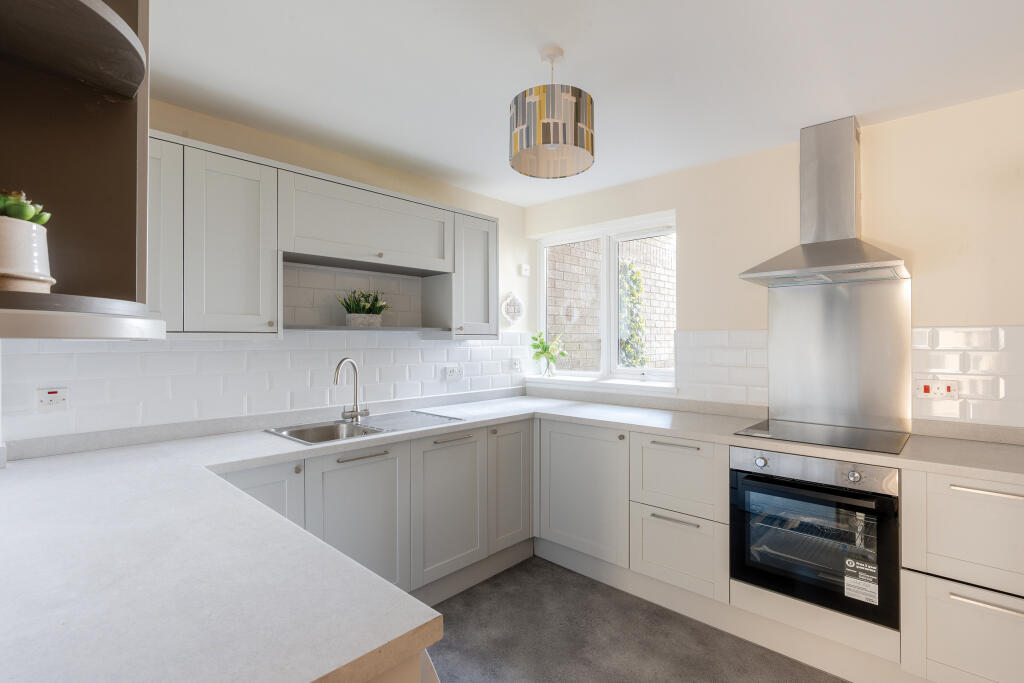 Main image of property: Knoll Hill, Sneyd Park, Bristol