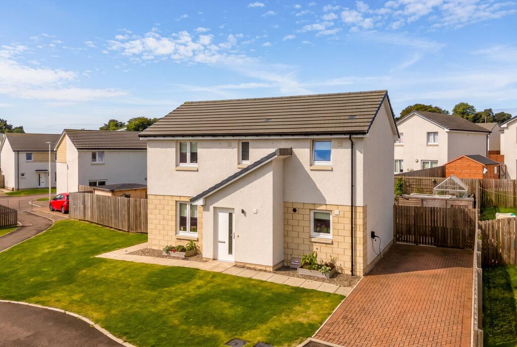 Main image of property: 10 Macalpine Place, Dundee, DD3 9BF