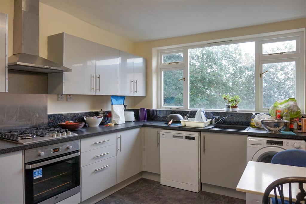 Main image of property: Hanover Sq, Leeds