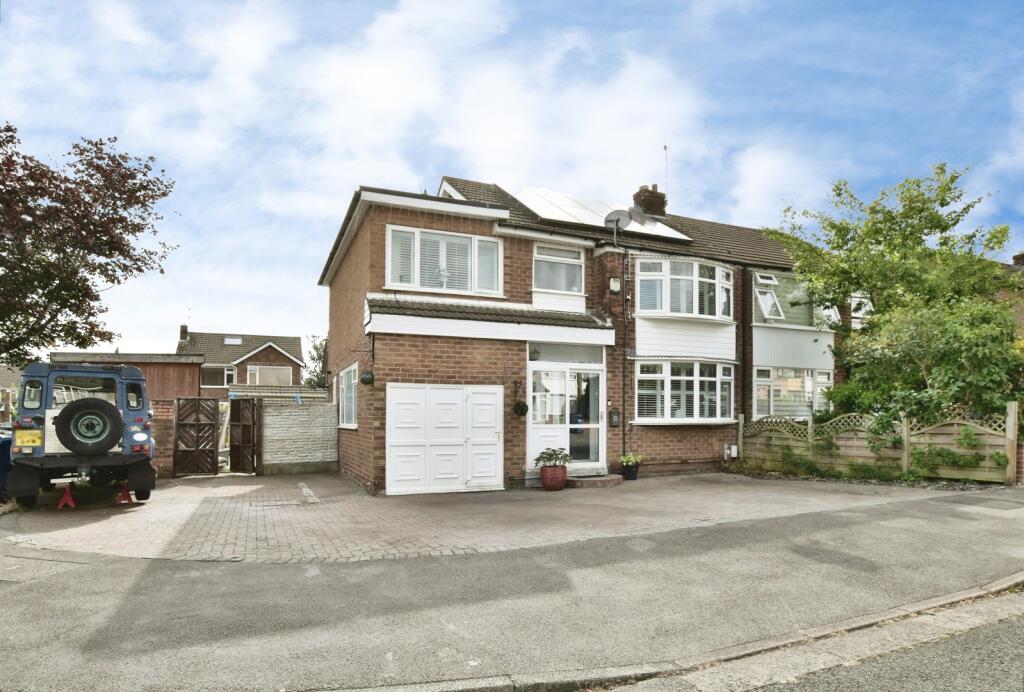 Main image of property: Sudbury Drive, Heald Green, Cheadle, Greater Manchester, SK8