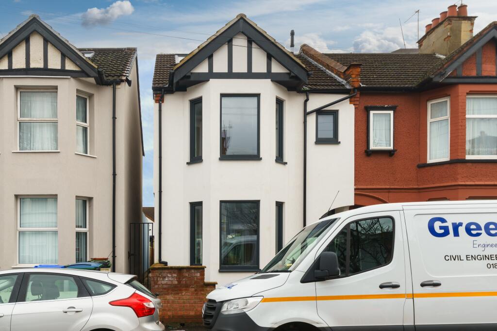 Main image of property: Princess Avenue, Watford, WD18