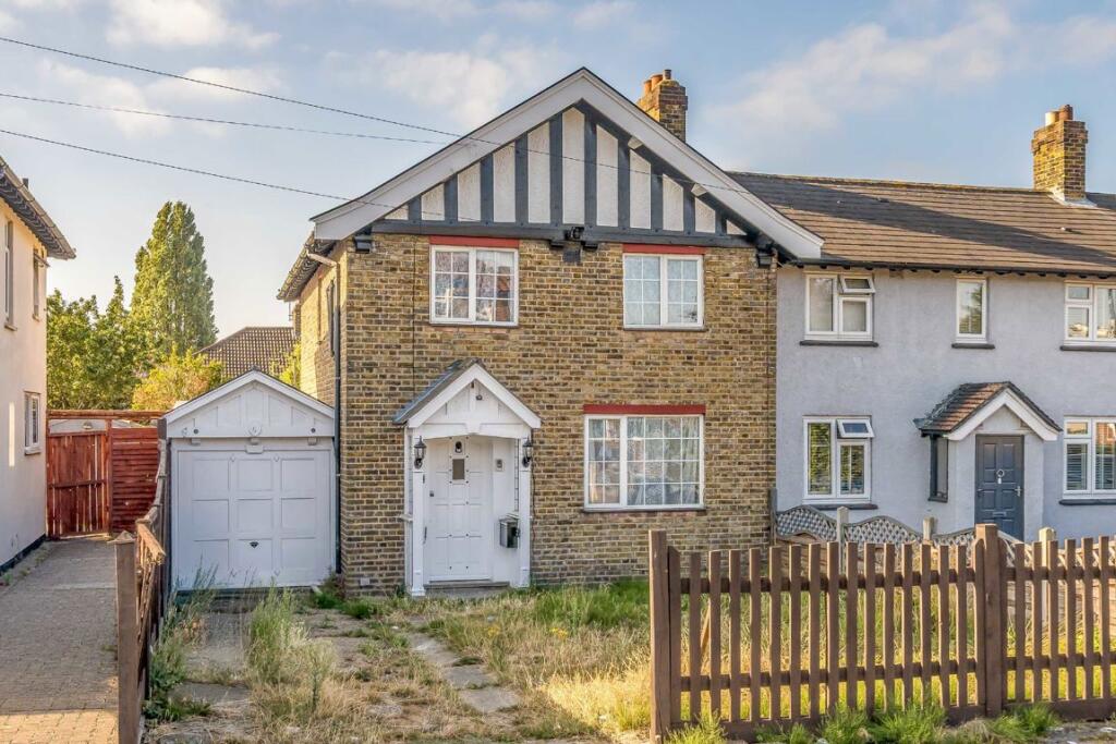 Main image of property: Ealdham Square, Eltham