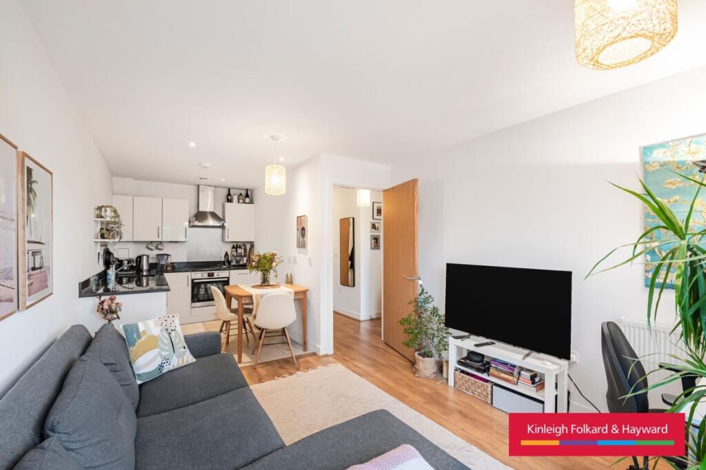 Main image of property: Gwynne Road, London, SW11