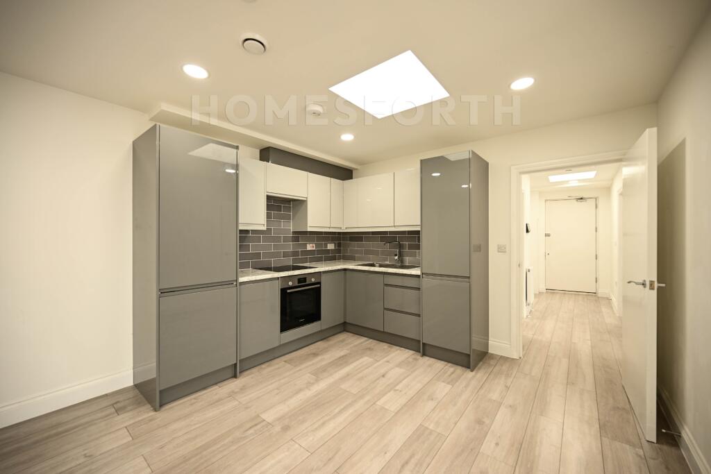 Main image of property: High Street, Barnet, EN5