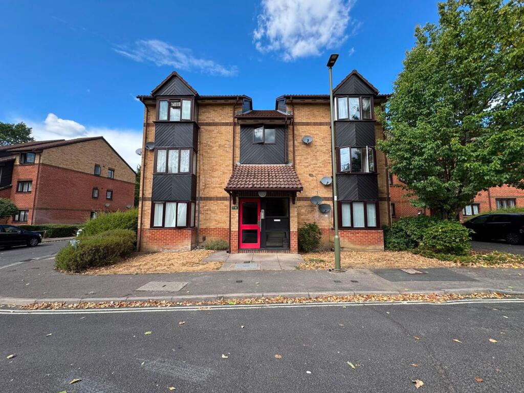 Main image of property: Pavilion Way, Edgware, HA8