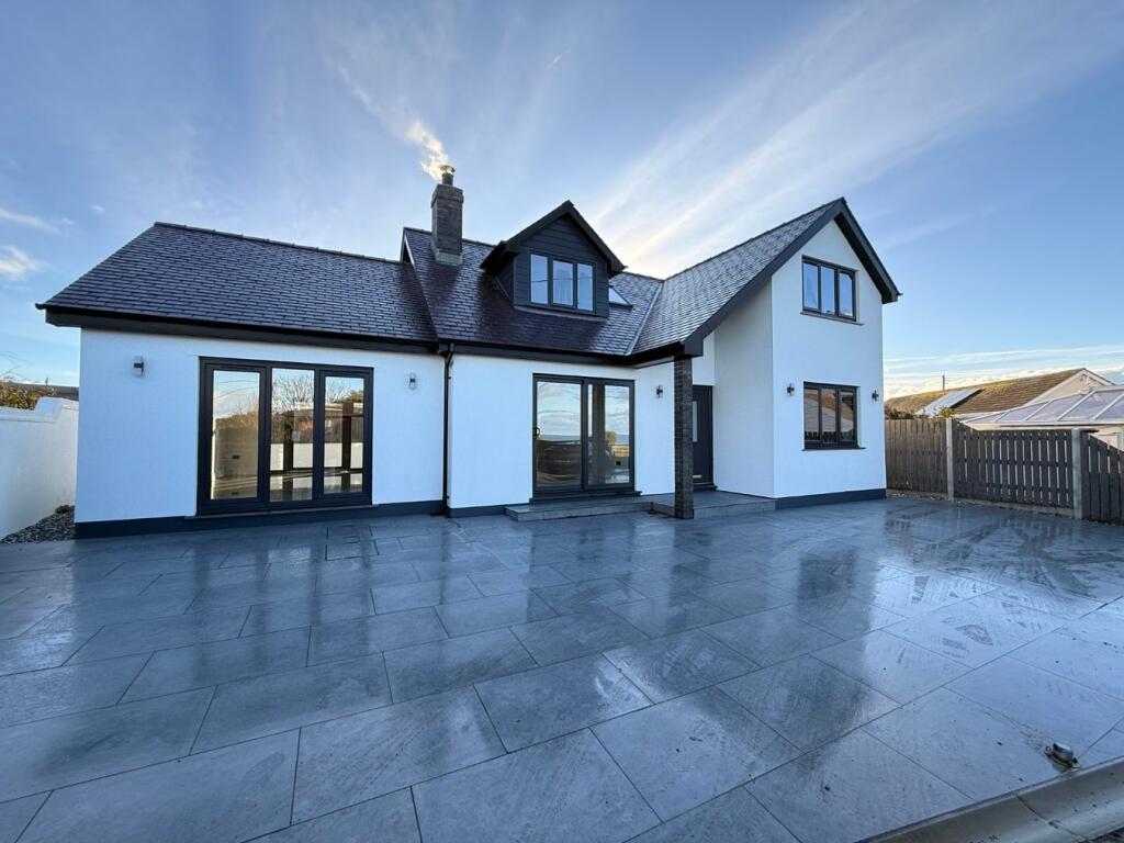 Main image of property: Heol Yr Esgob, Llanon, SY23