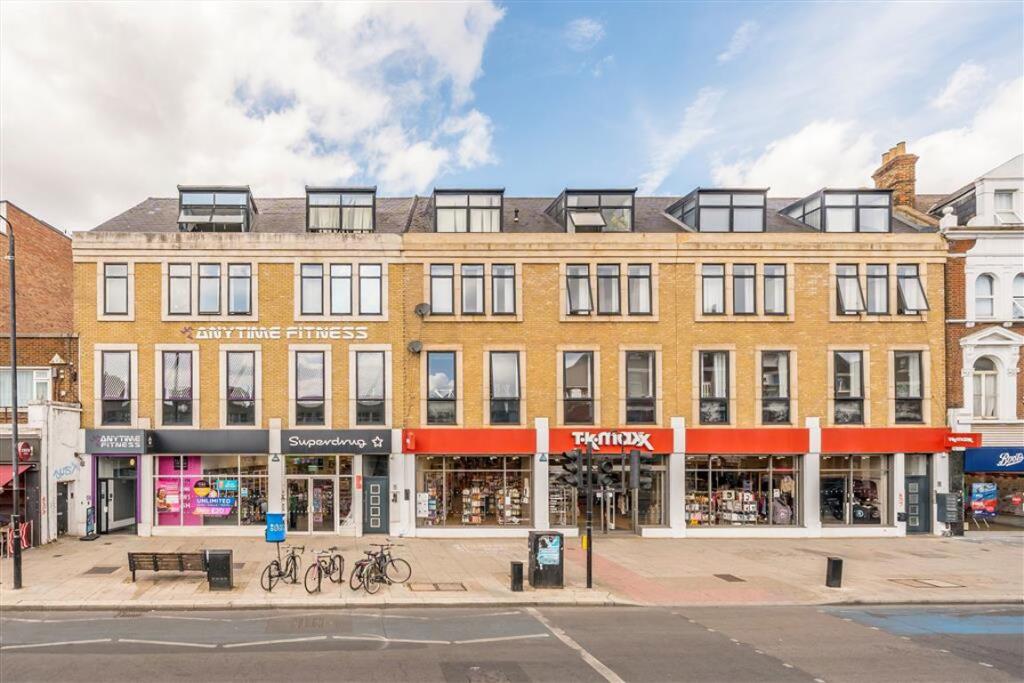 Main image of property: Balham High Road, Balham