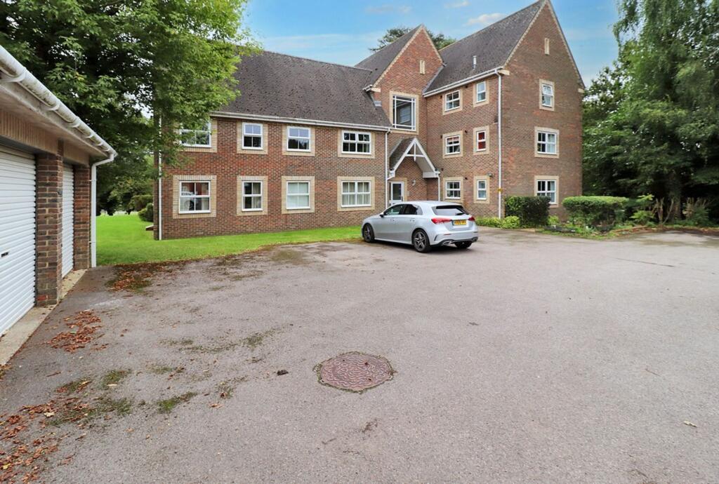 Main image of property: Allington Lane, Fair Oak, SO50