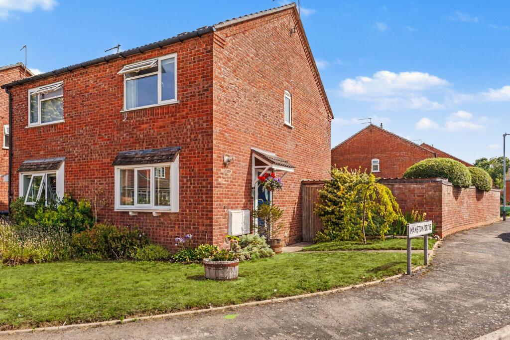 Main image of property: Manston Drive, Wellesbourne, CV35