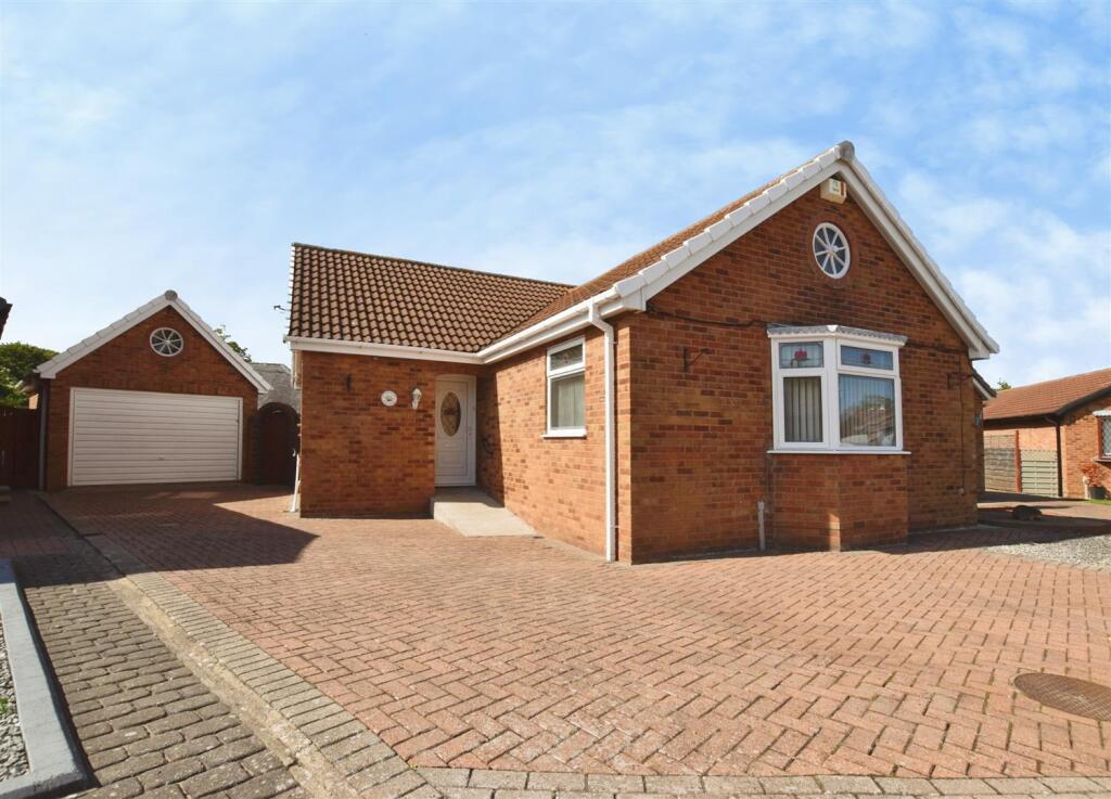 Main image of property: Hildyard Close, Hull
