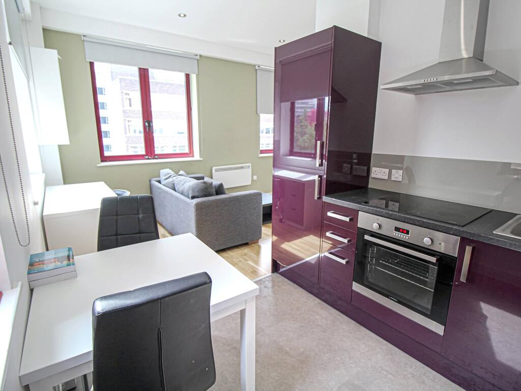 Main image of property: Apt 83, Q One Residence #766338