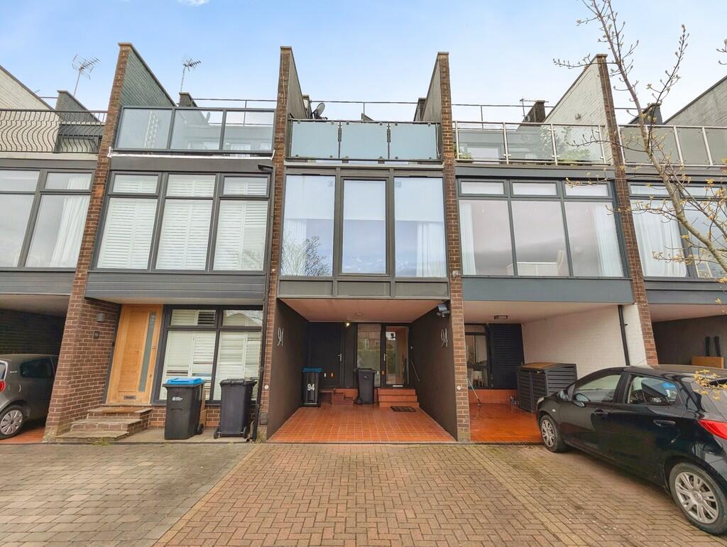 Main image of property: Harcourt Drive, Harrogate