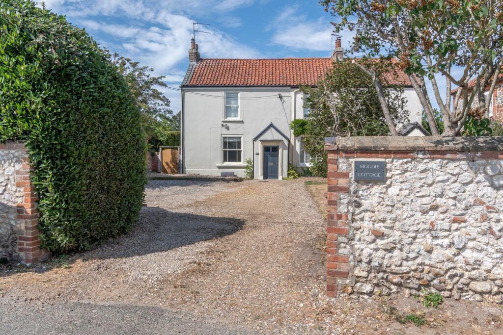 Main image of property: Beacon Hill, Burnham Market, PE31
