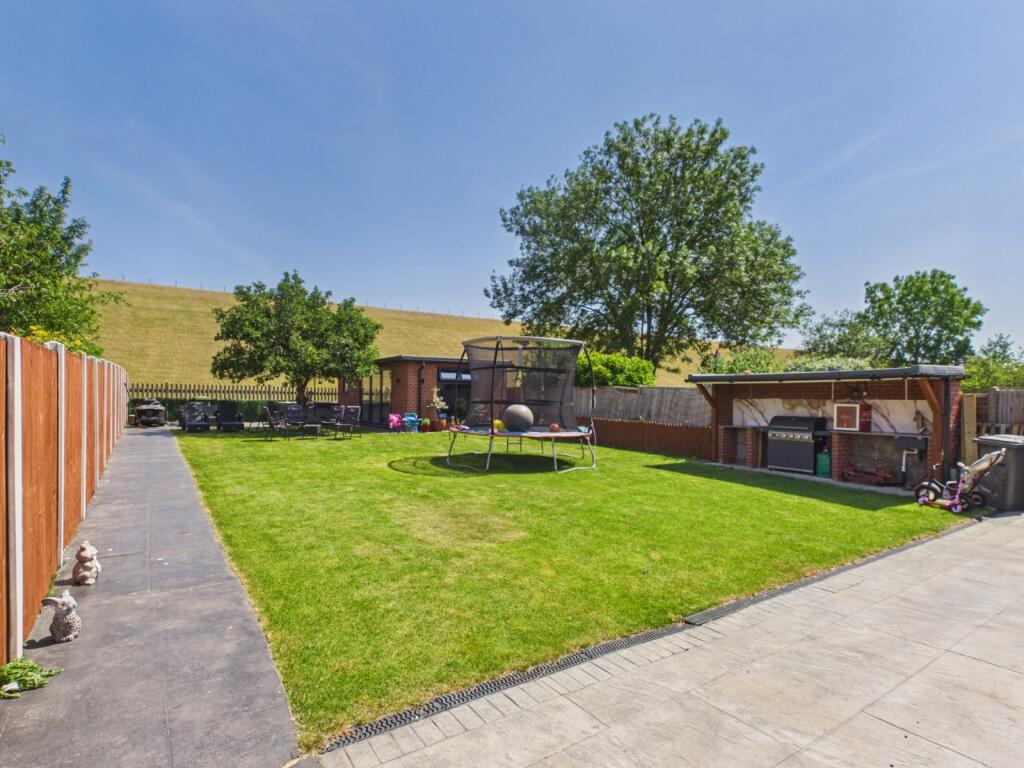 Main image of property: Coppermill Road, Wraysbury, Berkshire, TW19