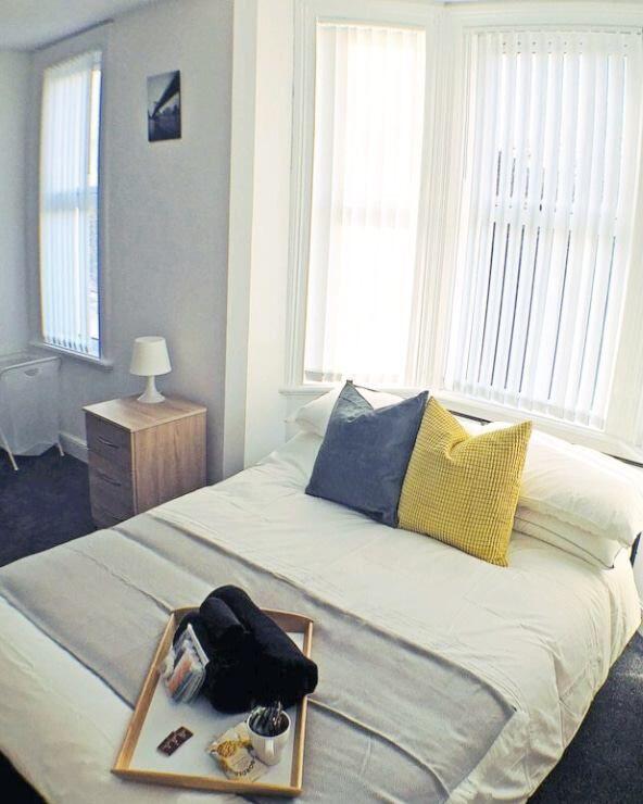 Main image of property: Tettenhall Road, Wolverhampton WV6
