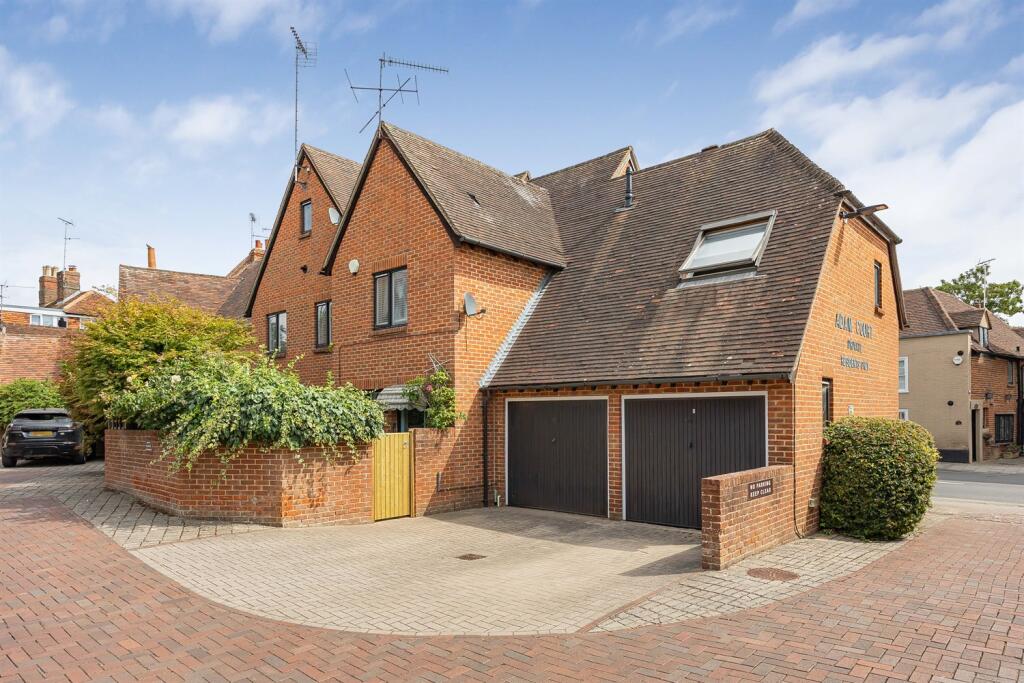 Main image of property: Central Henley on Thames RG9