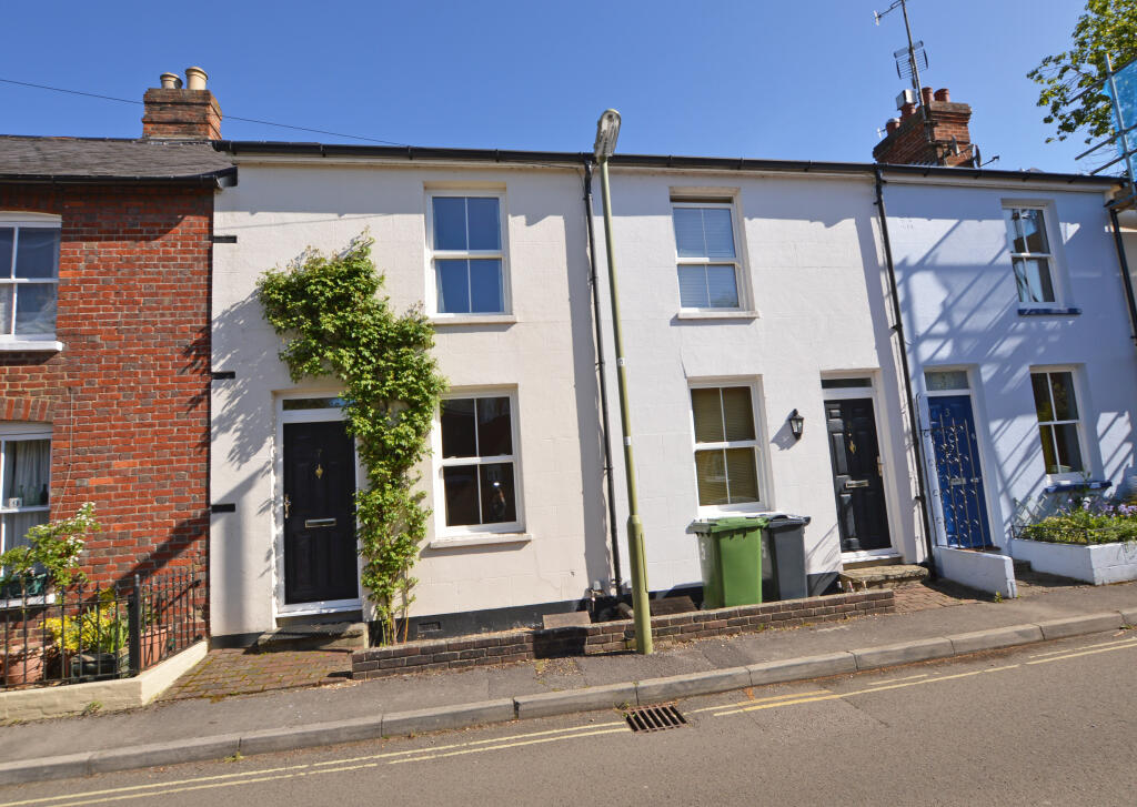 Main image of property: Tanhouse Lane, Alton, Hampshire, GU34