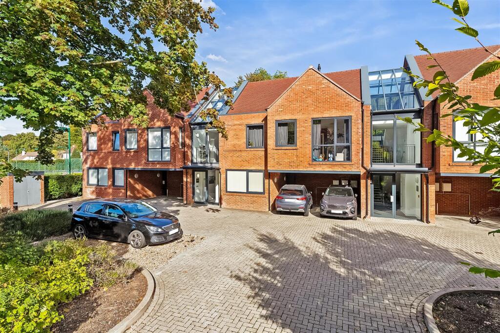 Main image of property: Old Lodge Lane, Purley