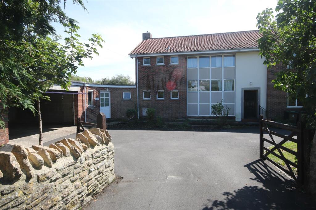 Main image of property: East Street, Chickerell, Weymouth