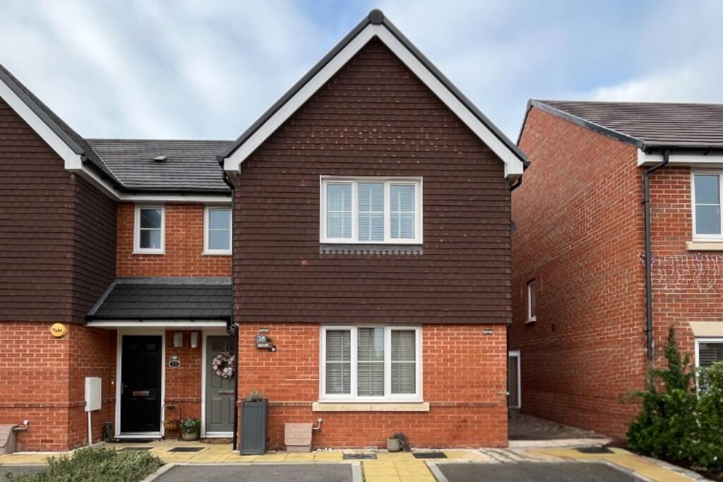 Main image of property: Garrett Drive, Reading, RG2 9LE