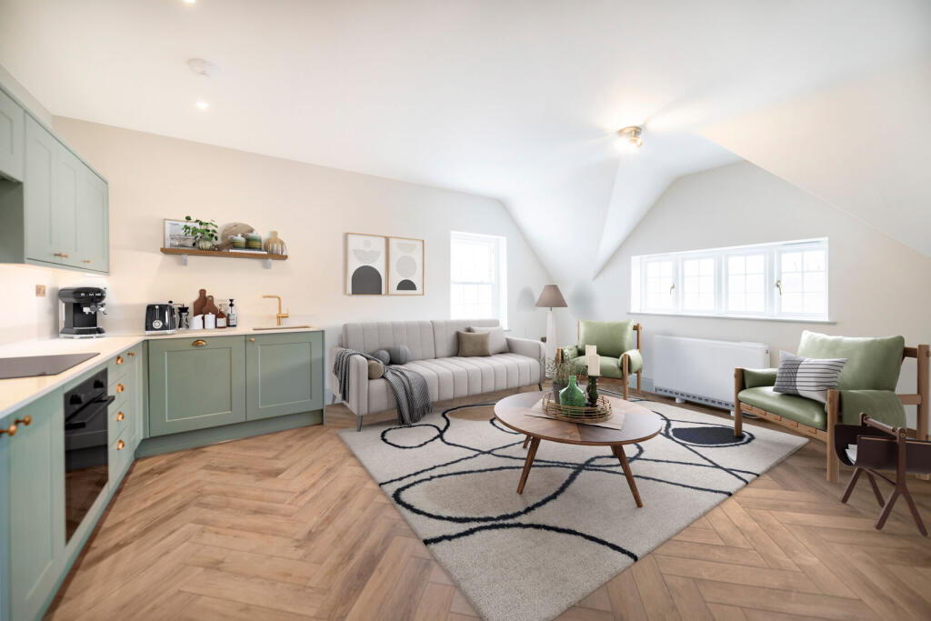 Main image of property: 11 South Street, Farnham, GU9