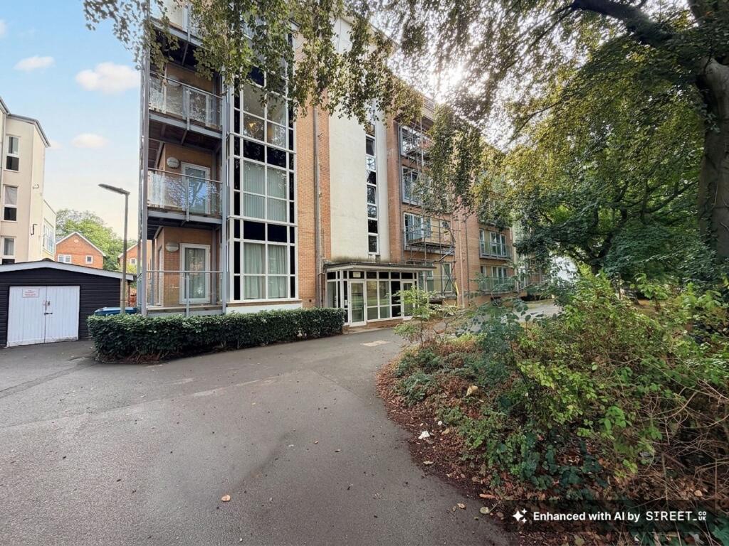 Main image of property: Suttones Place, Southampton, SO15