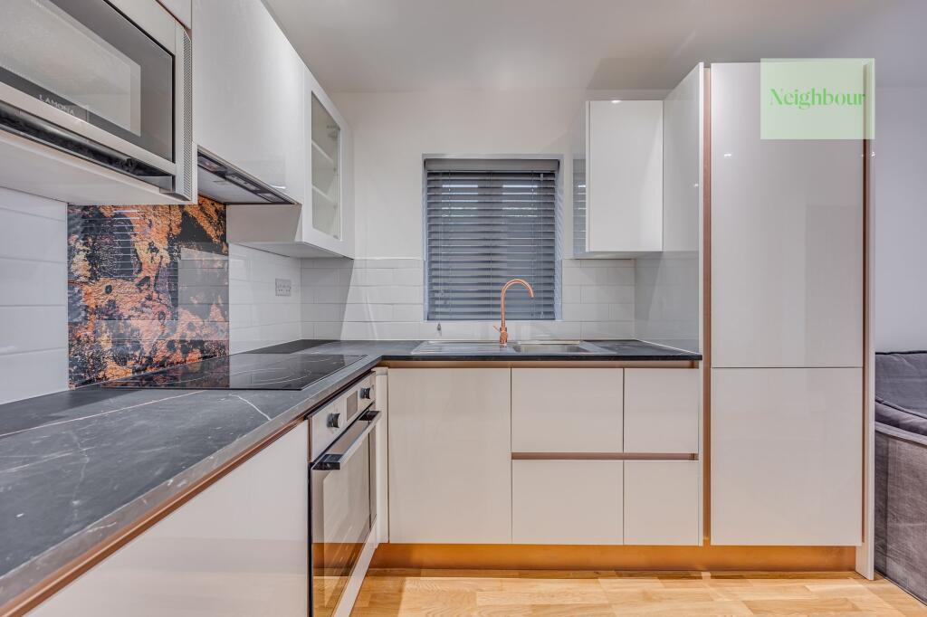 Main image of property: London Road, Croydon, CR0