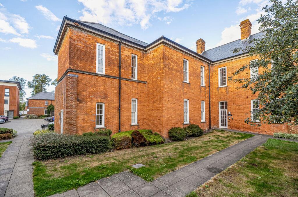 Main image of property: Longley Road, Chichester, PO19