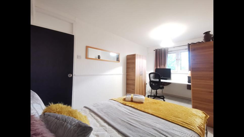 Main image of property: London, E15