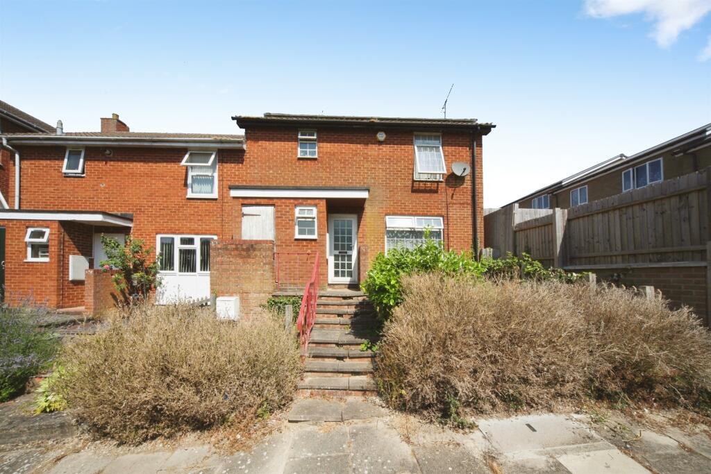 Main image of property: Morris Close, Luton