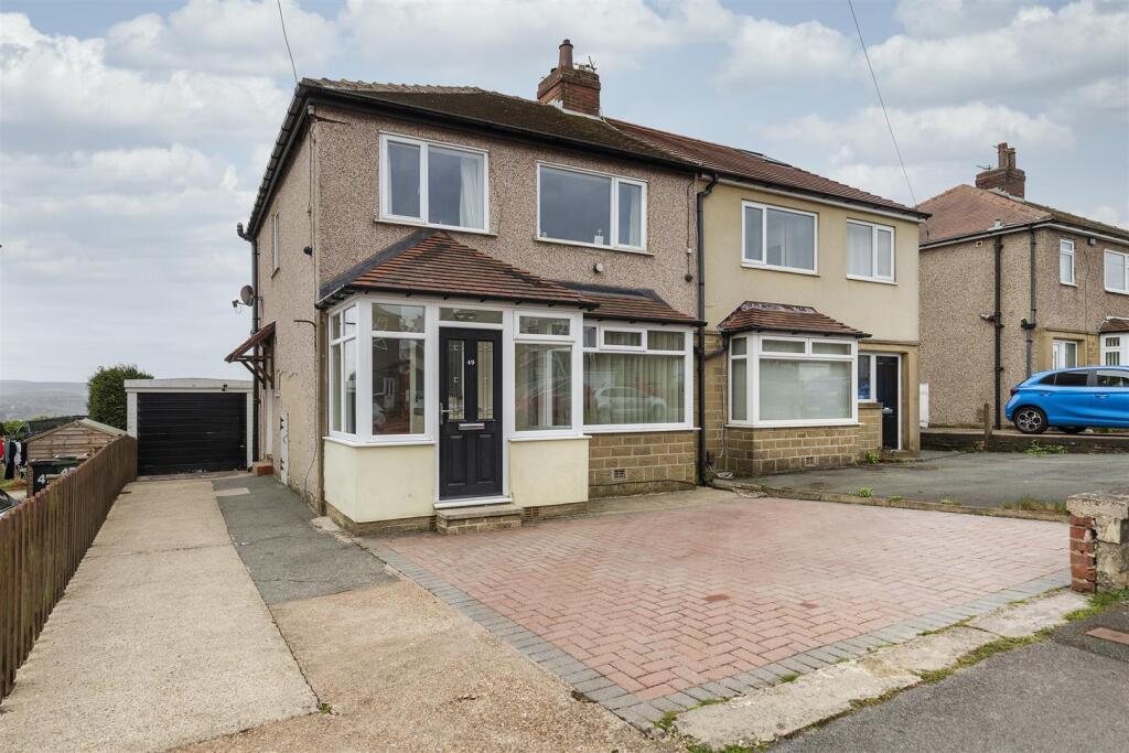 Main image of property: Goldington Avenue, Oakes, Huddersfield