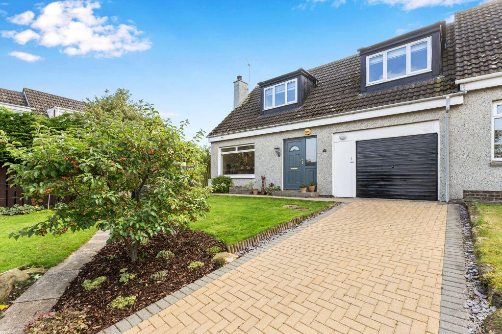 Main image of property: 40 Lamberton Court, Pencaitland, EH34 5BL