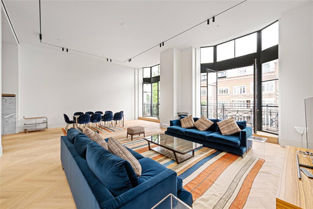 Main image of property: The Whiteley, Queensway, W2