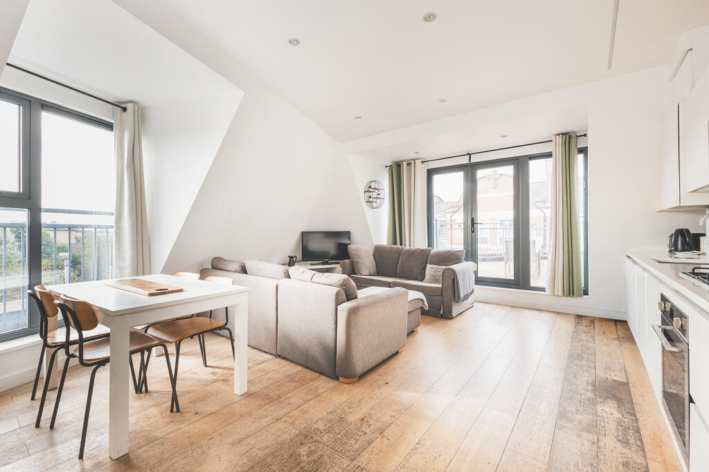 Main image of property: Sceptre Road, London, E2