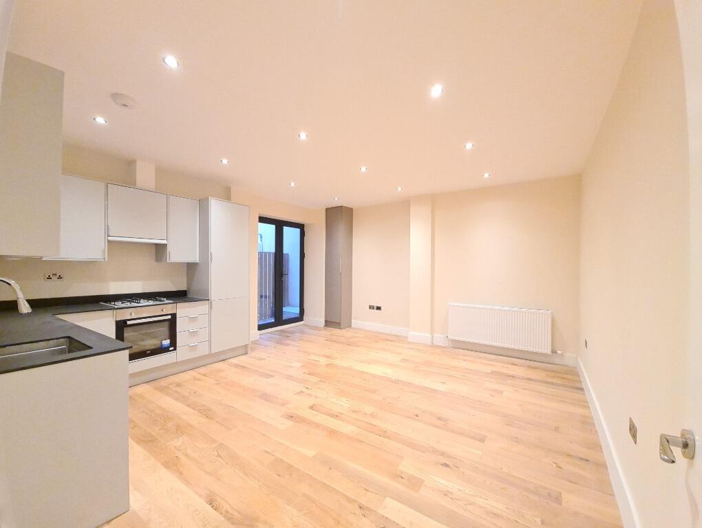 Main image of property: High Street South, Dunstable, LU6