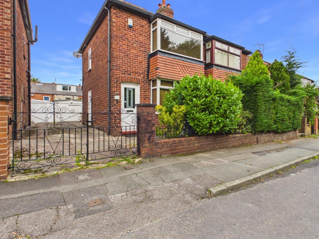Main image of property: Acorn Avenue, Hyde, SK14 5RR