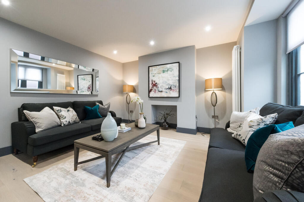 Main image of property: Chapel Street, London