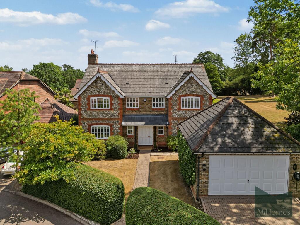 Main image of property: Oakwell Drive, Northaw, EN6
