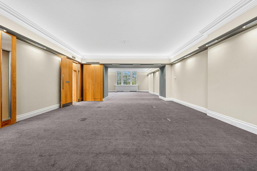 OLNMRK11ConnaughtPlace2ndFloor2.JPG