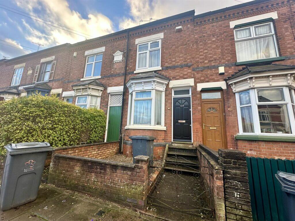 Main image of property: Knighton Fields Road East, Leicester LE2 6DR